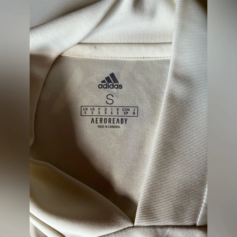 Men’s adidas Belgium Away Soccer Jersey Ribbed V-neck Belgium woven crest size S - Picture 2 of 7